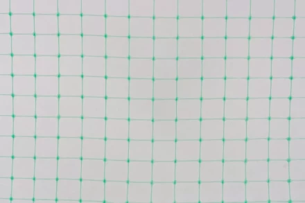 Сетка садовая высокопрочная Palisad 64527 (для птичников, шпалер), 1,5х10 м, ячейка 20х20 мм купить в Тюмени