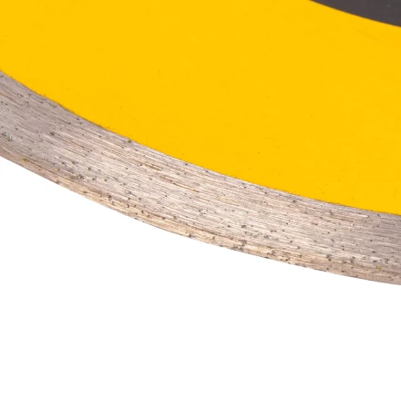 Диск алмазный сплошной, супертонкий, 200 х 25,4 мм, горячее прессование, мокрое резание// Denzel 73159 купить в Тюмени