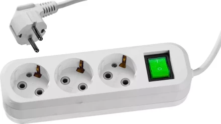 Удлинитель СИБИН электрический, ПВС сечение 0,75кв мм, 3 гнезда, макс мощн 2200Вт, 2м, заземление, выключатель 55036-2 купить в Тюмени