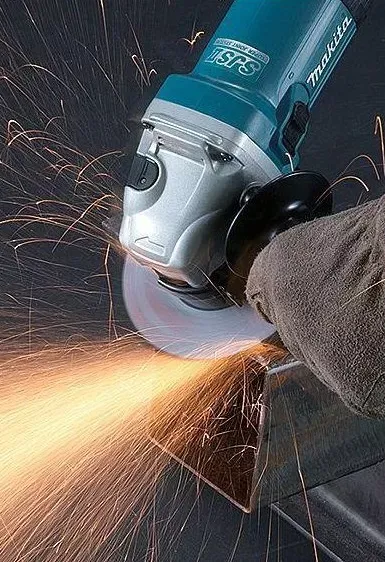 Шлифмашина Makita УШМ GA6040С купить в Тюмени