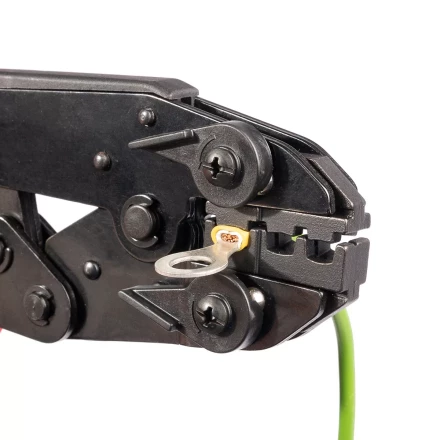 Пресс-клещи КВТ СТО+5 с 5 матрицами МПК для опрессовки разъемов, втулочных, изолированных и неизолированных наконечников (набор) (90777) купить в Тюмени