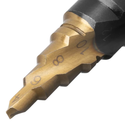 Сверло ступенчатое Denzel 723604, 6-8-10-12-14-16-18-20-22-24-26-28-30мм, Р6М5, 6-гр. хвостовик купить в Тюмени