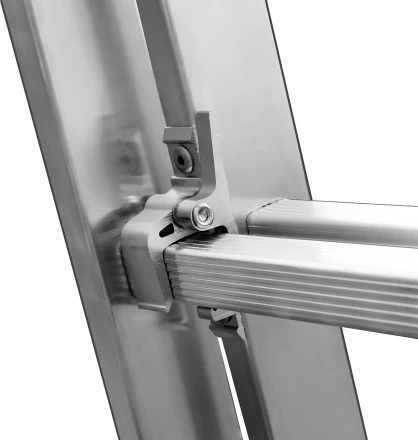 Лестница СИБИН универсальная, трехсекционная со стабилизатором, 7 ступеней 38833-07 купить в Тюмени