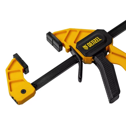 Струбцина F-образная Denzel, быстрозажимная, 300 х 55 мм, усиленный нейлоновый корпус 20502 купить в Тюмени