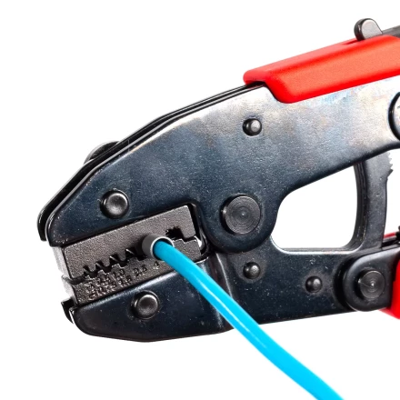 Пресс-клещи КВТ СТВ+9 с 9 матрицами МПК для опрессовки разъемов, втулочных, изолированных и неизолированных наконечников (набор) (89183) купить в Тюмени