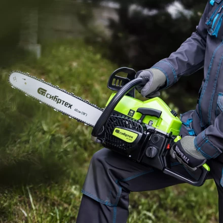 Пила цепная бензиновая Сибртех БП-5245 95209, 52 см3, шина 45 см, шаг 0.325, паз 1,5 мм, 72 звена купить в Тюмени