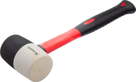 Киянка резиновая, 450 г, черно-белая резина, фибергласовая рукоятка MATRIX 11171 купить в Тюмени