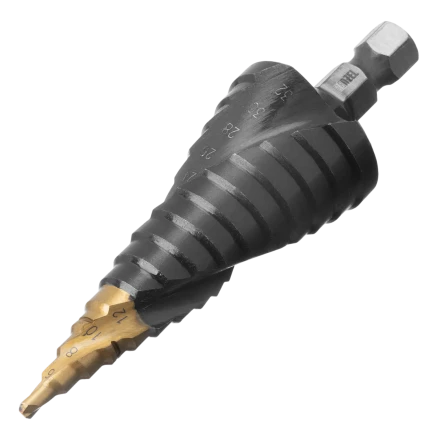 Сверло ступенчатое Denzel 723606, 4-6-8-10-12-14-16-18-20-22-24-26-28-30-32 мм, Р6М5, 6-гр. хвостовик купить в Тюмени