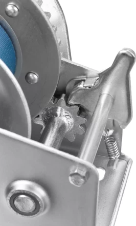 Лебедка ручная барабанная ЗУБР &quot;ПРОФЕССИОНАЛ&quot;, тяговая, ленточная, 1,1т, 10м 43115-1.1 купить в Тюмени