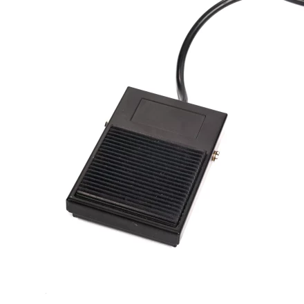 Пресс-клещи электрические КВТ ПКЭ-01 для опрессовки наконечников и разъемов матрицами МПК (87730) купить в Тюмени