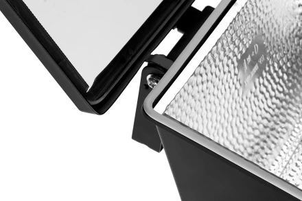 Прожектор STAYER &quot;MASTER&quot; MAXLight галогенный, с дугой крепления под установку, черный, 1000Вт 57105-B купить в Тюмени