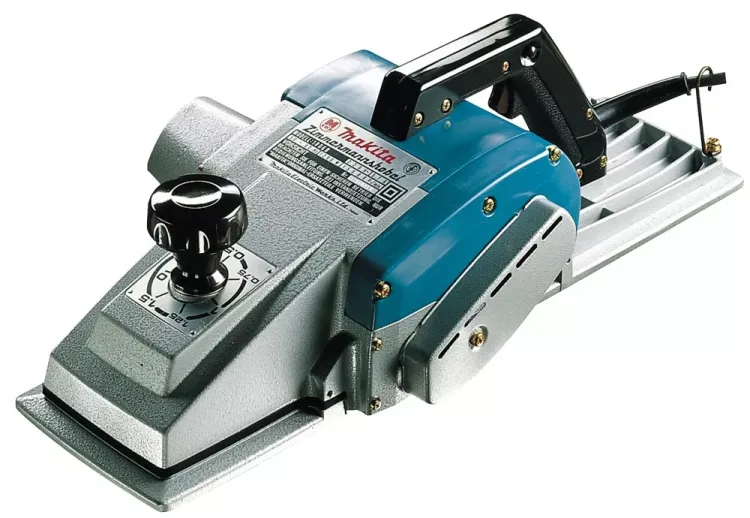 Электрорубанок Makita 1806B купить в Тюмени