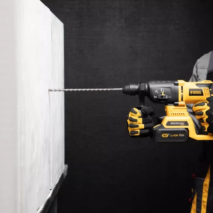 Бур по бетону Denzel, 8 x 260 мм, двойная спираль, три пылеотводящие кромки, 705014 купить в Тюмени