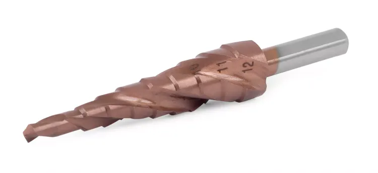 Ступенчатое сверло MESSER HSS CO 4-12х9 с кобальтовым покрытием и тремя спиральными канавками. купить в Тюмени