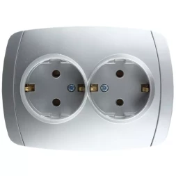 Розетка СВЕТОЗАР "АКЦЕНТ" двойная в сборе, с заземлением, цвет серебристый металлик, 16А/~250В SV-54207-SM