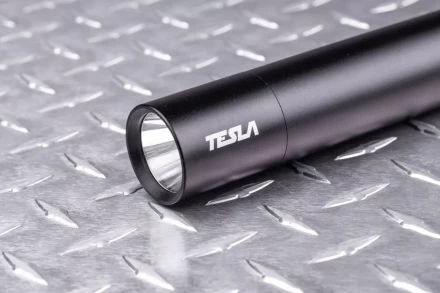 Фонарь-бита TESLA LB-40 33х400 мм купить в Тюмени