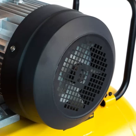 Компрессор воздушный, ременный привод BCI5500-T/200, 5.5 кВт, 200 литров, 850 л/мин Denzel 58128 купить в Тюмени