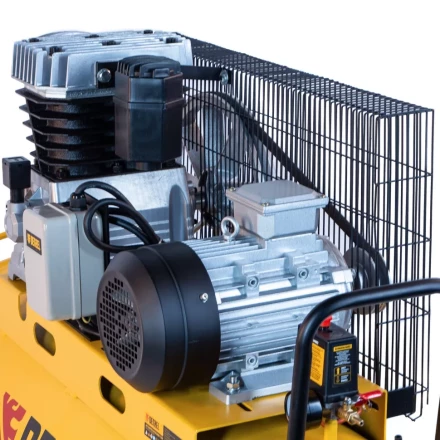 Компрессор воздушный, ременный привод BCI4000-T/200, 4.0 кВт, 200 литров, 690 л/мин Denzel 58124 купить в Тюмени