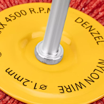 Щетка для дрели Denzel, 100 мм, Плоская, со шпилькой, нейлоновая щетина, 74434 купить в Тюмени