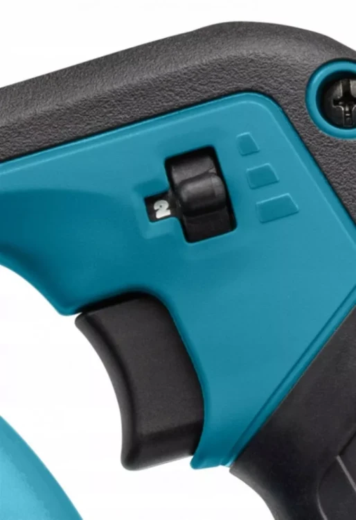 Аккумуляторная воздуходувка-пылесос Makita UB100DZ (без АКБ и ЗУ) купить в Тюмени