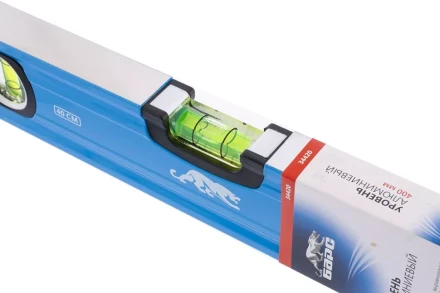 Уровень алюминиевый 400 мм профиль 1.6 мм фрезерованный ударопрочные заглушки 3 глазка БАРС 34420 купить в Тюмени