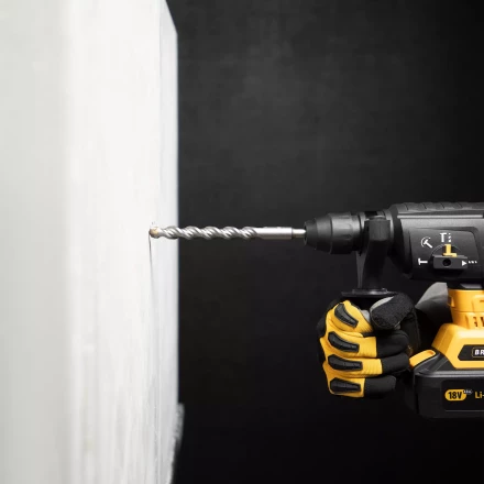 Бур по бетону Denzel, 12 x 210 мм, двойная спираль, три пылеотводящие кромки, купить в Тюмени