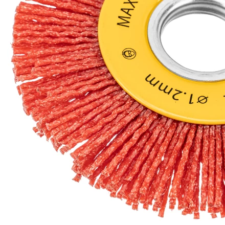 Щетка для УШМ, 100 мм, плоская, нейлоновая щетина, посадка 22,2 мм Denzel 74437 купить в Тюмени